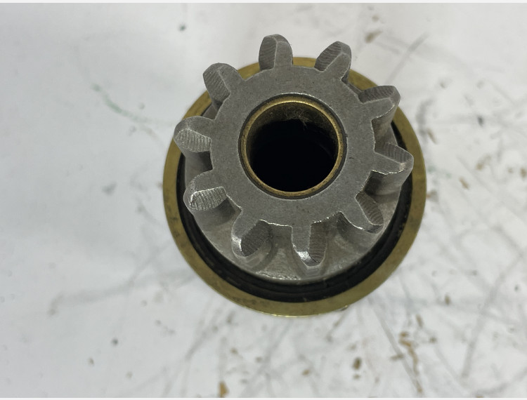 Бендикс стартера WD615G.220 (QD2827DF) 10 зубъев