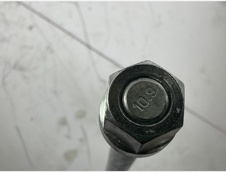 Стремянка рессоры 24*93*480