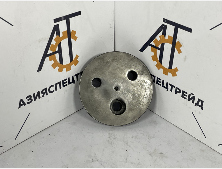 Вал промежуточной шестерни 1006053-81D