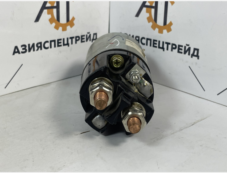 Втягивающее реле стартера D9