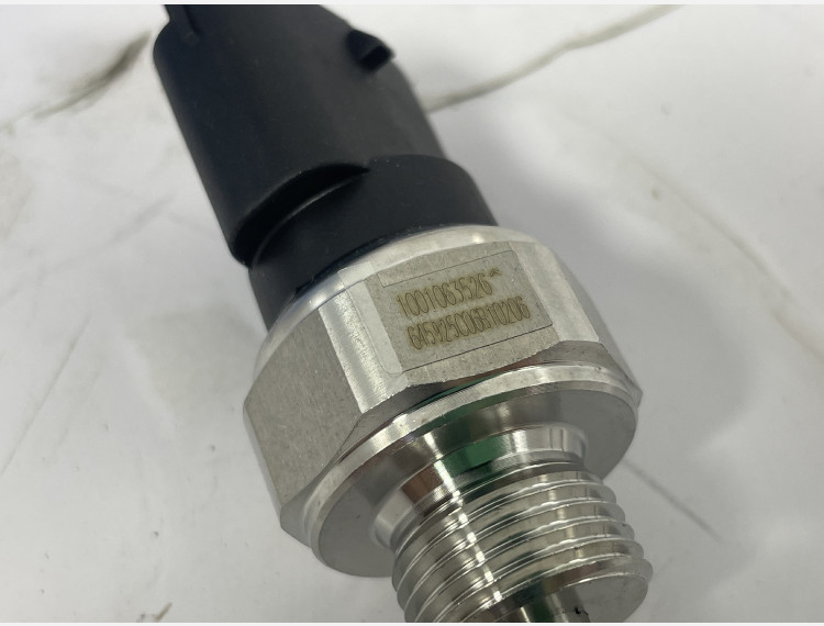 Датчик давления и температуры 1001063526 WEICHAI 12M33, 16M33