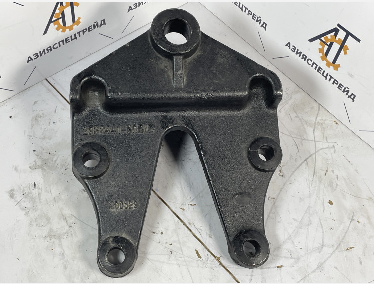 Кронштейн передний рессоры 2932441-80B/B