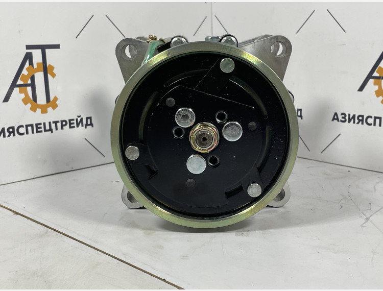 Компрессор кондиционера 8103020C36D