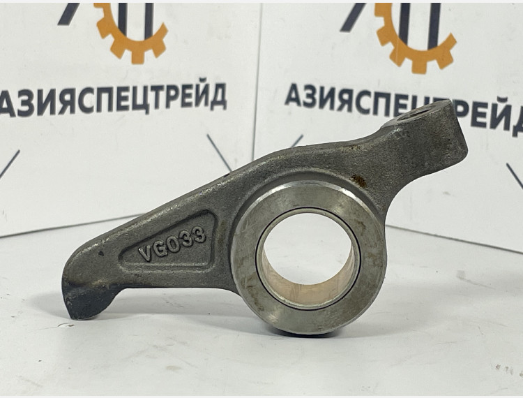 Коромысло выпускного клапана VG1540050033