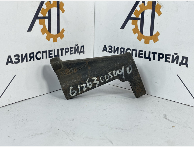 Опорная стойка коромысла 612630050010