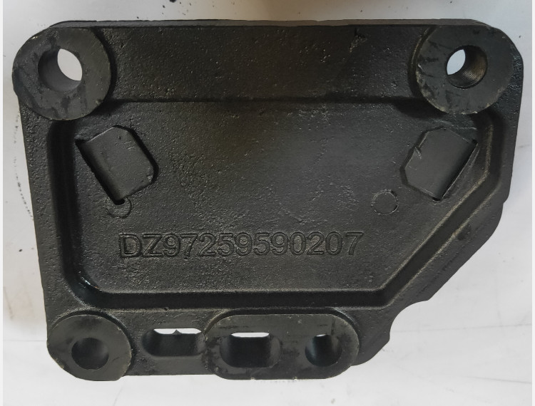DZ97259590207 подушка двигателя